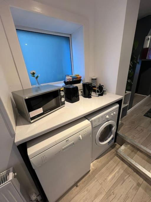 Haven - Beautiful 3 Bedroom House Ballynahinch エクステリア 写真